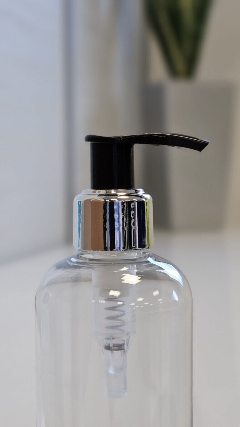 Black-Lotion-Pump-with-Gloss-Silver-UV-Collar-24410_1830_1