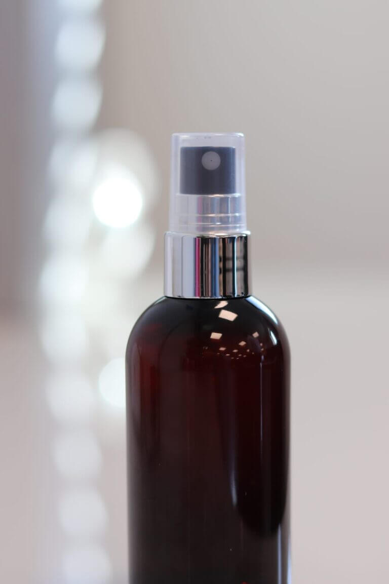 Black-Smooth-Atomiser-with-Gloss-Silver-UV-Collar-24410_1836_1